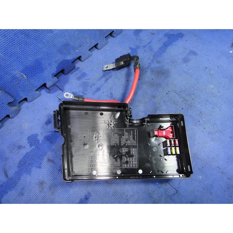 Volvo ボルボ V40 MB4164T 等 ヒューズ ボックス リレー バッテリー ターミナル 30659046  [2110] |  | 04