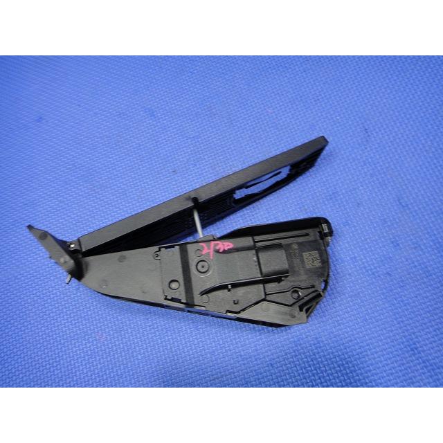 BMW 218i F45 等 アクセル パダル センサー  品番 35426859999  [2130] |  | 01
