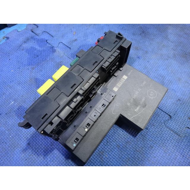 メルセデス ベンツ W210 E320 E240 等 SAM サム コントロール ユニット モジュール 品番 0195455632　[2179] |  | 01