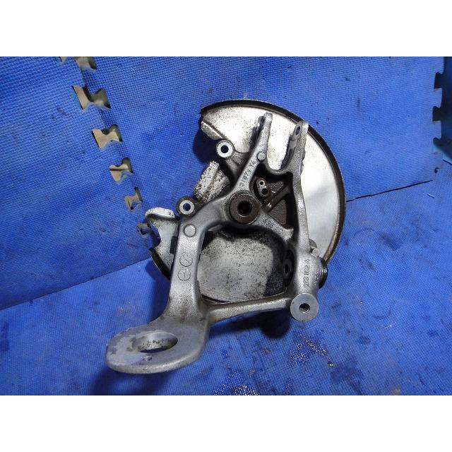 アウディ A4 8K系  B8 等 右 リア ハブ ナックル   [2265] |  | 01