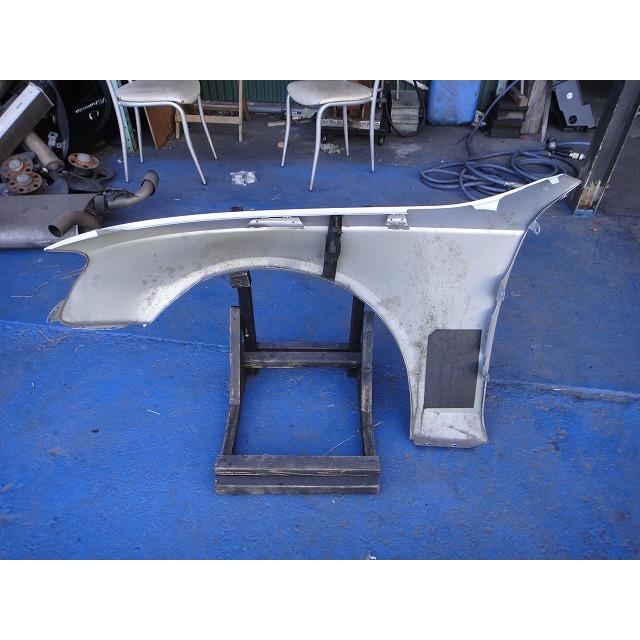 アウディ A4 8K系  B8 等 右 フロント フェンダー  LX7W/アイス シルバー  [2265] |  | 05