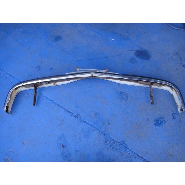 メルセデス ベンツ W114 250 等 フロント バンパー   [2285] |  | 02