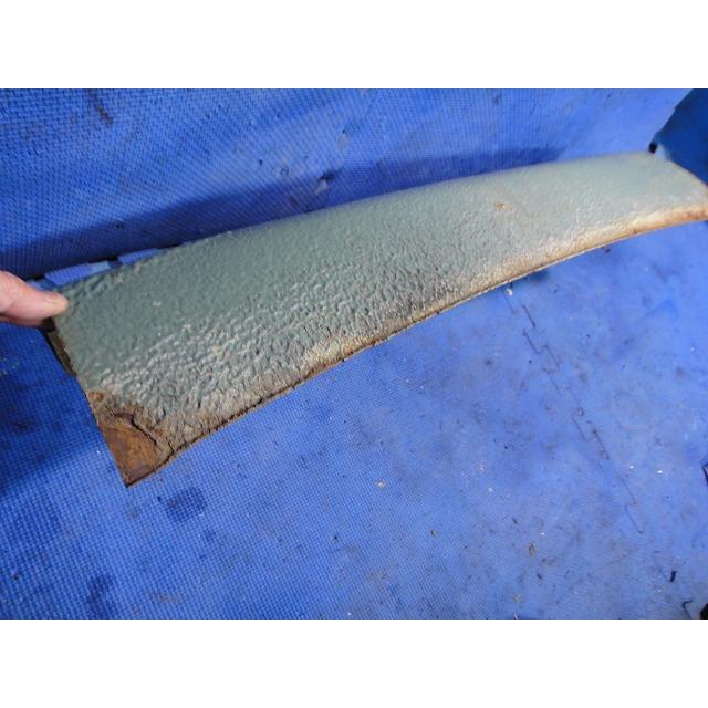 メルセデス ベンツ W114 250 等 フロント バンパー 下 ダクト 中央    [2285] |  | 02