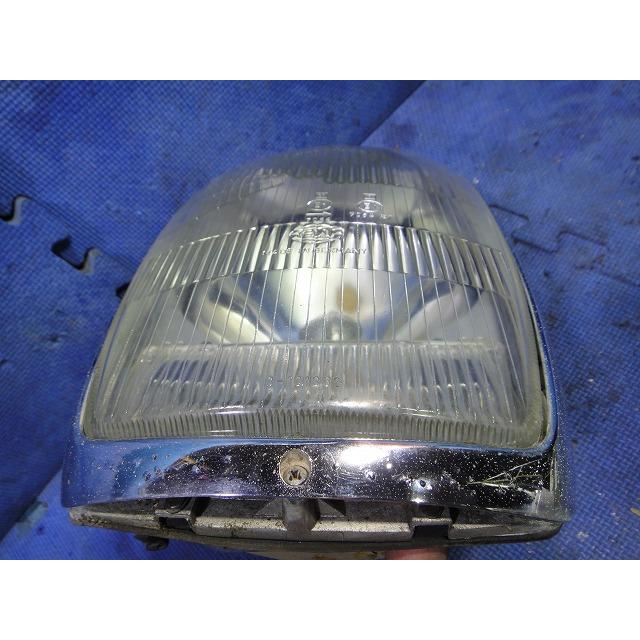 メルセデス ベンツ W114 250 等  ヘッドライト 縦目 (a) [2285] |  | 03