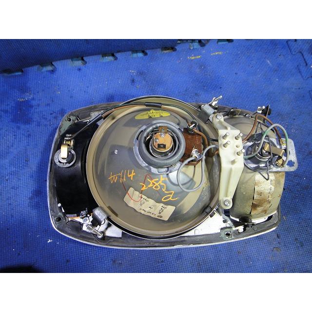 メルセデス ベンツ W114 250 等  ヘッドライト 縦目 (a) [2285] |  | 05