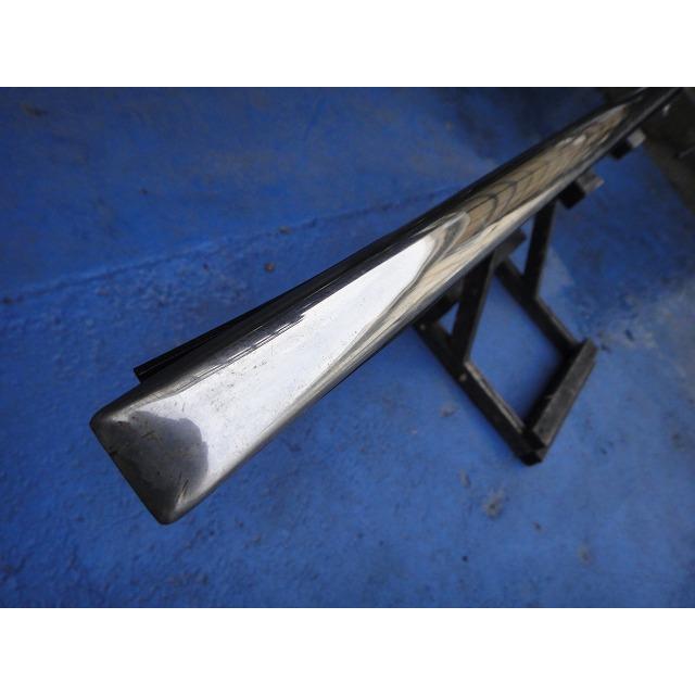 メルセデス ベンツ W114 250 等 右 サイド ステップ メッキ モール    [2285] |  | 01