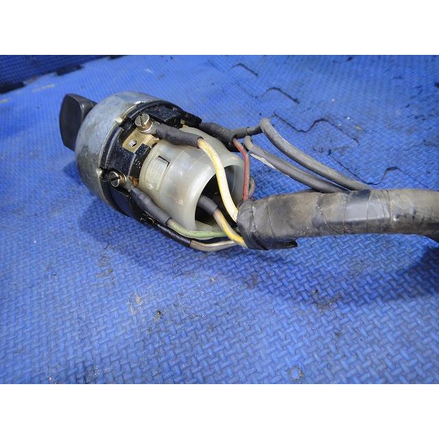 メルセデス ベンツ W114 250 等 ライト スイッチ   [2285] |  | 02