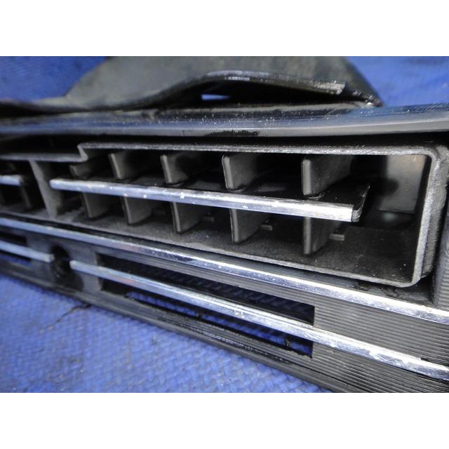メルセデス ベンツ W114 250 等  エアコン ヒーター 吹出口 中央 左右 ルーバー センター   [2285] |  | 02