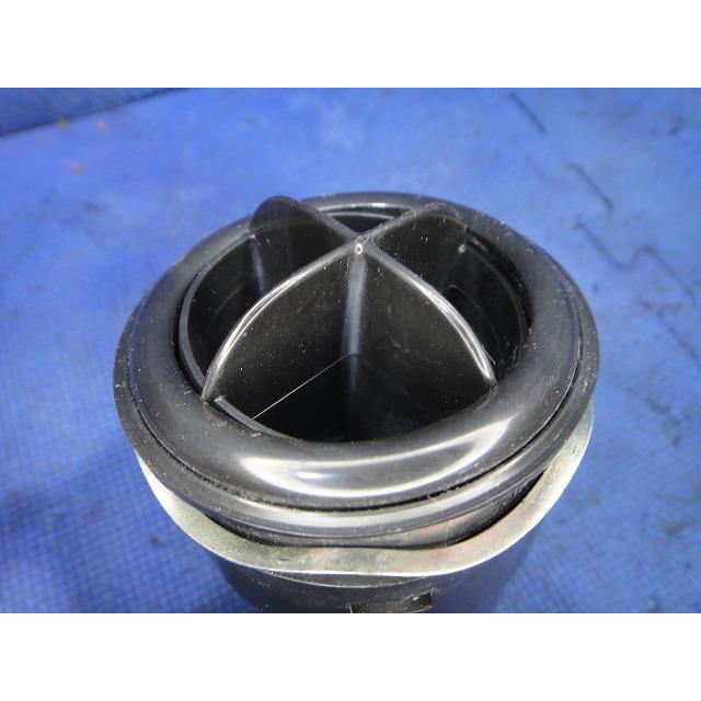 メルセデス ベンツ W114 250 等 右 ヒーター 吹出口 ルーバー   [2285] |  | 01