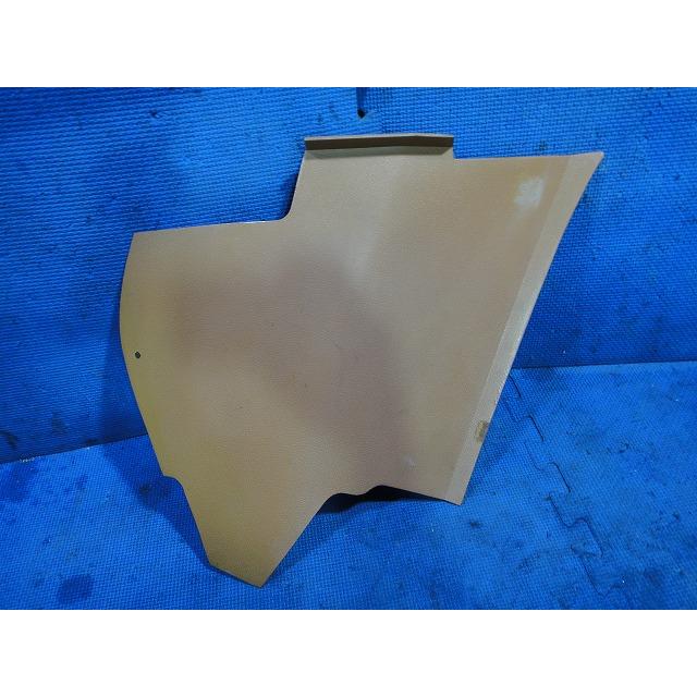 メルセデス ベンツ W114 250 等  運転席足元 右 側 カバー トリム  品番 1156880206    [2285] | 