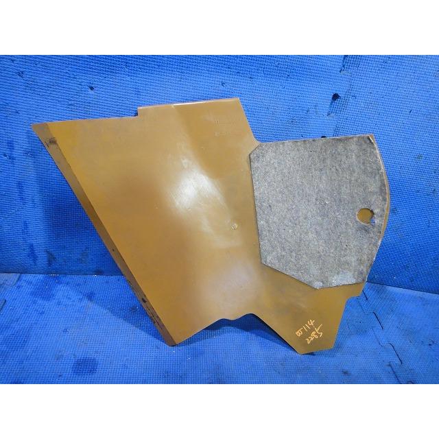 メルセデス ベンツ W114 250 等  運転席足元 右 側 カバー トリム  品番 1156880206    [2285] |  | 02