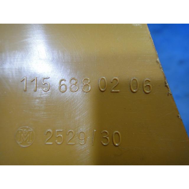 メルセデス ベンツ W114 250 等  運転席足元 右 側 カバー トリム  品番 1156880206    [2285] |  | 03