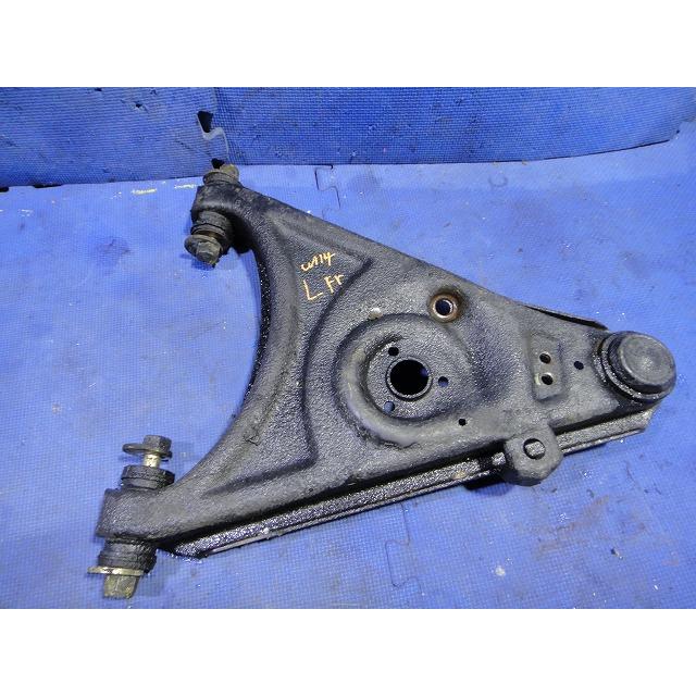 メルセデス ベンツ W114 250 等  左 フロントロア アーム  [2285] |  | 01