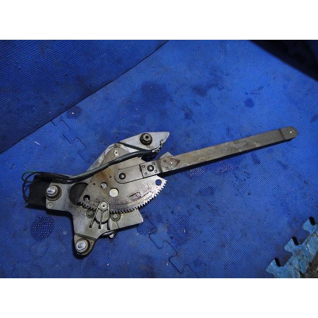 メルセデス ベンツ W114 250 等 右 リア パワーウィンドウ レギュレーター   [2285] |  | 01