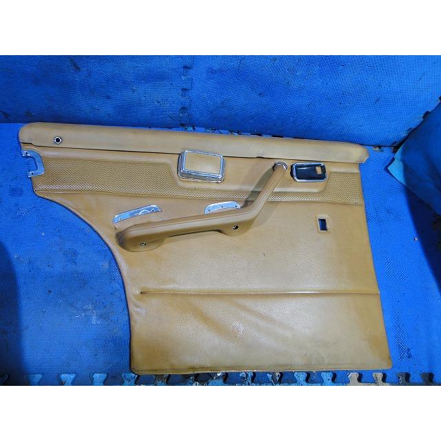 メルセデス ベンツ W114 250 等  左 リア 内張 ジャンク 部品取り  [2285] | 