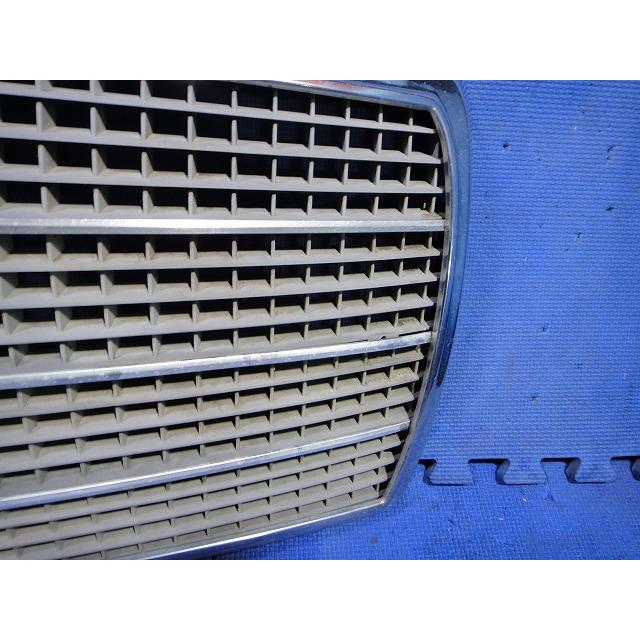 メルセデス ベンツ W114 250 等  純正 フロント グリル  [2285] |  | 05