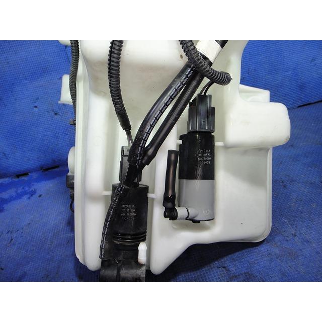 Volvo ボルボ V40 MB4164T 等 ウィンドウ ウォッシャー タンク モーター付き 品番 31276094  [2296] |  | 01