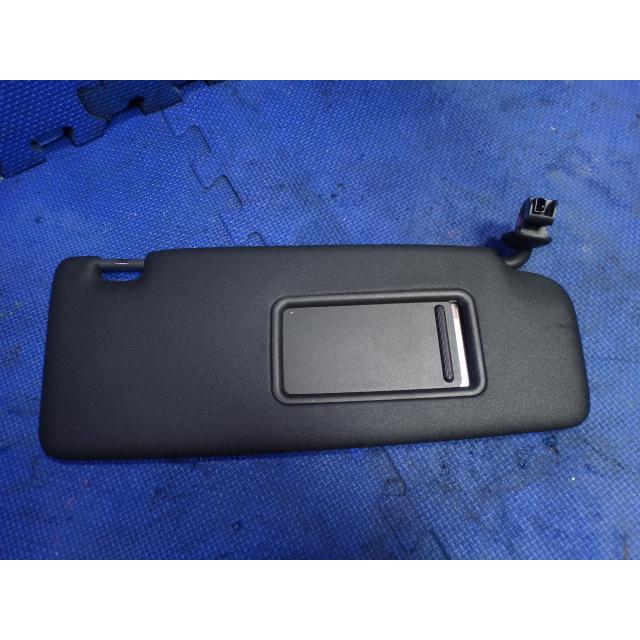 アウディ TT 8J 系 等  右 サンバイザー  [2298] | 