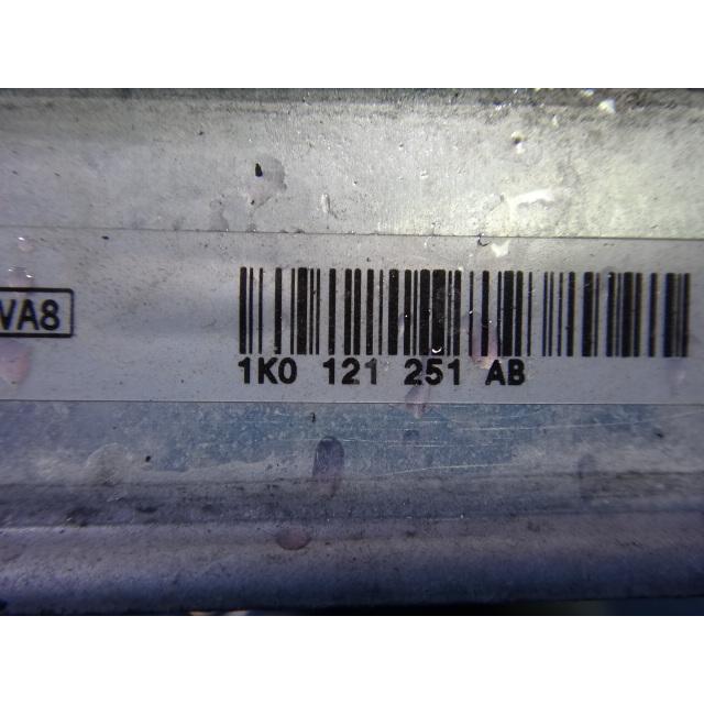 アウディ TT 8J 系 等 純正 ラジエター  品番 1K0121251 AB  [2298] |  | 02