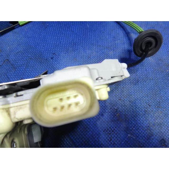 アウディ TT 8J 系 等 左 ドアロック アクチュエーター 品番 8J2837015 A  [2298] |  | 02