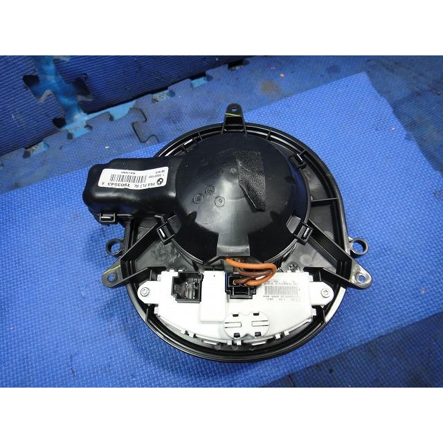 BMW 320i 320d F30 F31 等  ブロア モーター ファン  品番 9276112  T903543  [2411] |  | 01