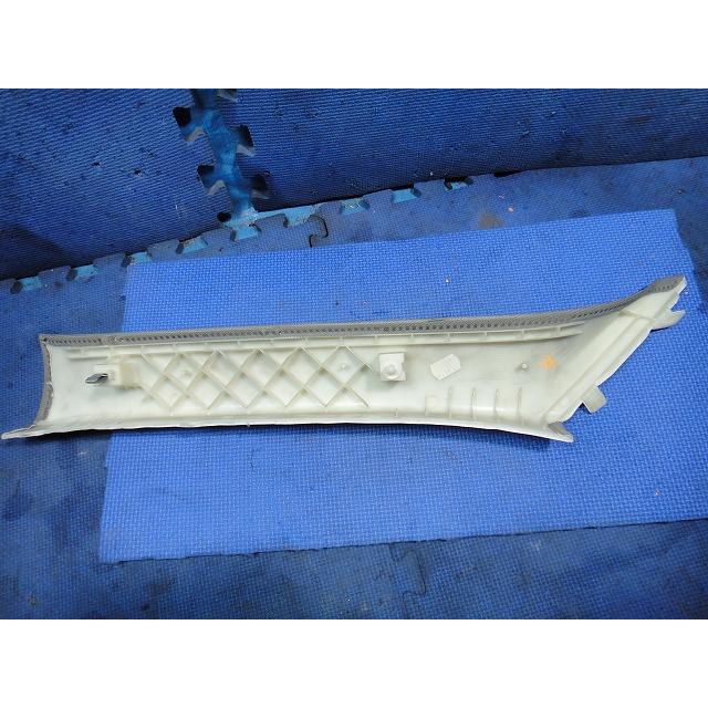 BMW 320i 320d F30 F31 等  右  A ピラー カバー 品番 7296016   [2411] |  | 02