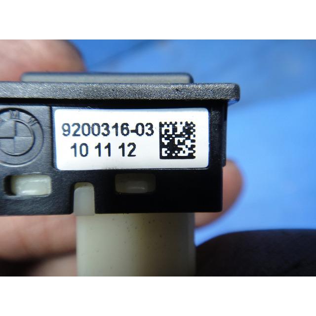 BMW 320i 320d F30 F31 等  トランク 開閉 オープン スイッチ  品番 9200316  [2411] |  | 02