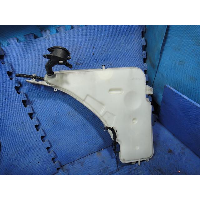 BMW 320i 320d F30 F31 等 ウィンド ウォッシャー タンク & モーター  品番 7297496   [2411] |  | 01