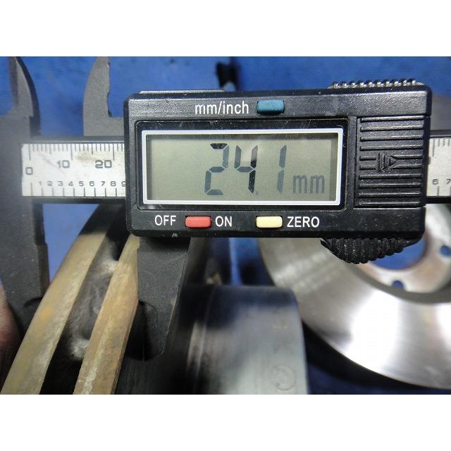 BMW 320i 320d F30 F31 等  純正 フロント ブレーキ ローター  品番 6792219    [2411] |  | 05