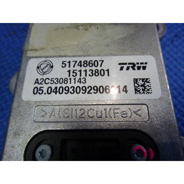 アルファロメオ 159 2.2 JTS  等  ヨーレート センサー ESP ヨー センサー 品番 51748607 15113801 [2724] |  | 01