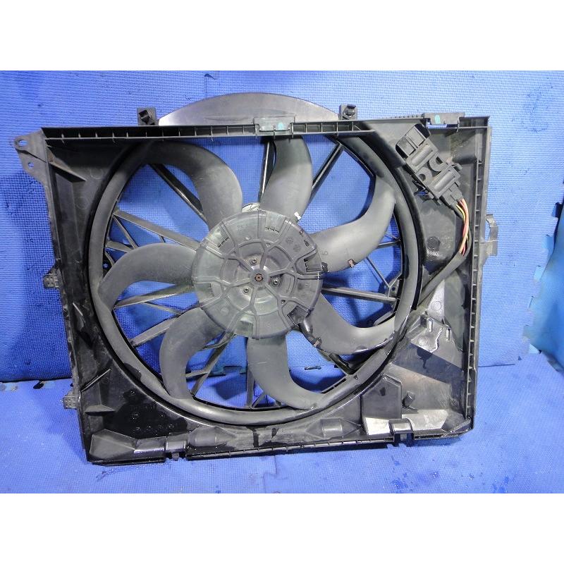 BMW 320i E90 E91 PG20 等 電動 ファン モーター  品番 7562080  7561713  [2775] |  | 01