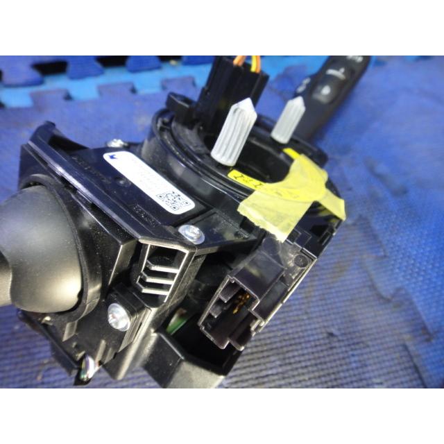 Volvo ボルボ V70 BB 系 等  スパイラル ケーブル 　コンビネーション スイッチ　品番 31313818 [2805] |  | 02