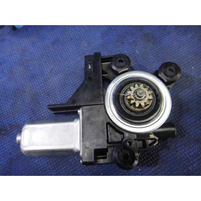 Volvo ボルボ V70 BB 系 等 右 フロント パワーウィンドウ モーター　 品番 970714101  [2805] |  | 01