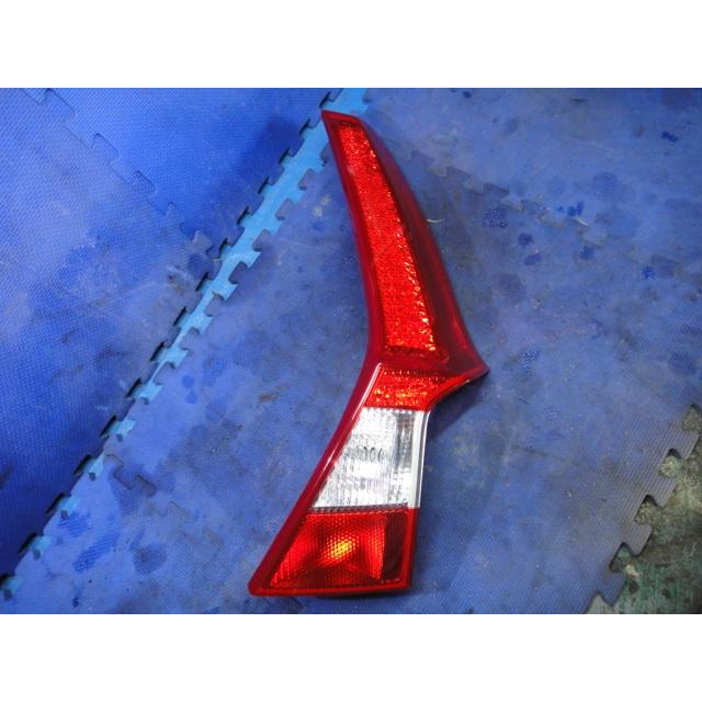 Volvo ボルボ V70 BB 系 等　 右 上 テール レンズ  テール ライト ランプ　  [2805] | 