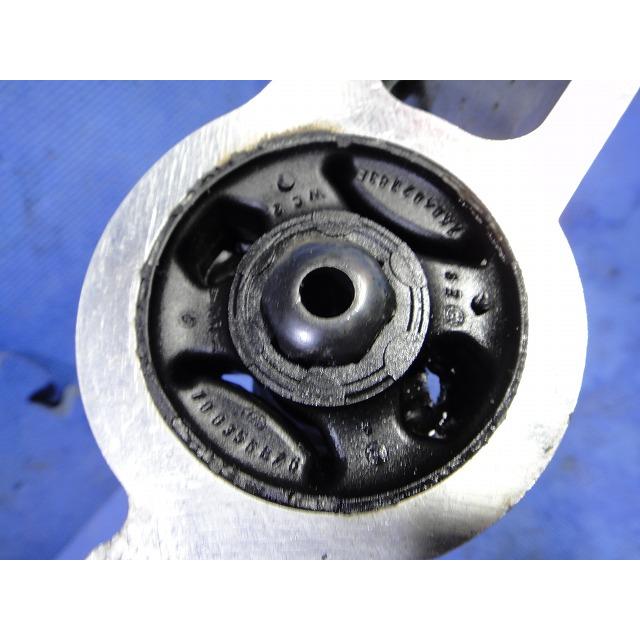 VW ゴルフ 5 1K 系 等 右 フロント ロア アーム  68,800Km   [2839] |  | 01