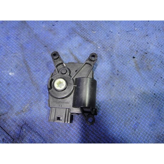 フィアット アバルト 500 3121 系 エアコン ヒーター フラップ モーター  品番 CZ1T300107  A21101000 [3235] |  | 01