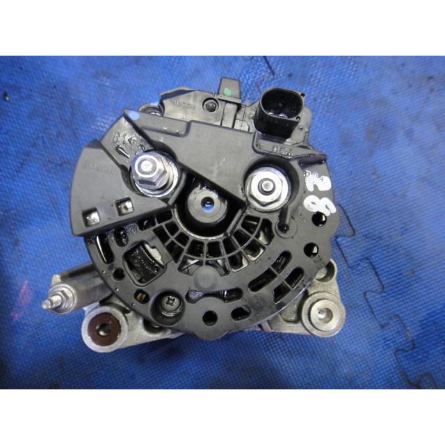 VW ゴルフ ヴァリアント 1K 系  　オルタネーター　品番 03C903023A  [3307] |  | 02