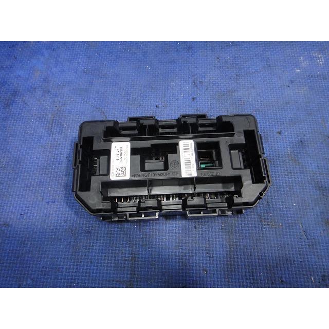 BMW 320i 320d F30 F31 等  ヒューズ ボックス  品番 922487904   [3369] |  | 01