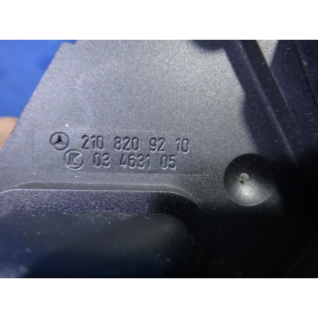 メルセデス ベンツ W210 E320 E240 等 運転席 右 シートスイッチ 品番 2108209210  (3-3) 　[3373] |  | 01