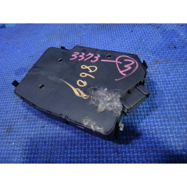 メルセデス ベンツ W210 E320 E240 等 運転席 右 シートスイッチ 品番 2108209210  (3-3) 　[3373] |  | 02