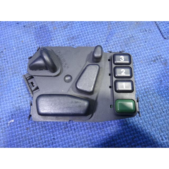 メルセデス ベンツ W210 E320 E240 等 運転席 右 シートスイッチ 品番 2108209210  (3-2) 　[3373] | 