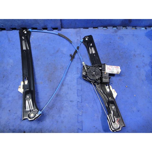 BMW 320i F30 F31 等  純正 左 フロント パワーウィンドウ レギュレーター  [3405] | 