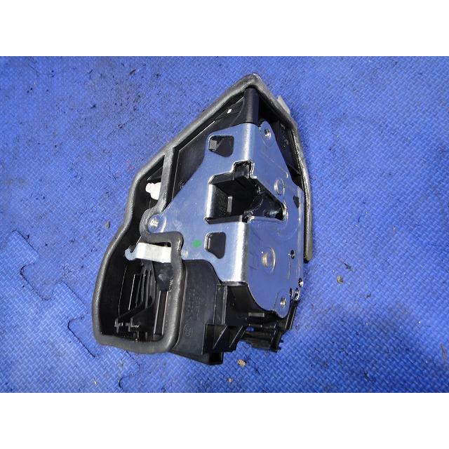 BMW 320i F30 F31 等  純正  右 フロント ドアロック アクチュエーター ソレノイド 品番 7229462 [3405] | 