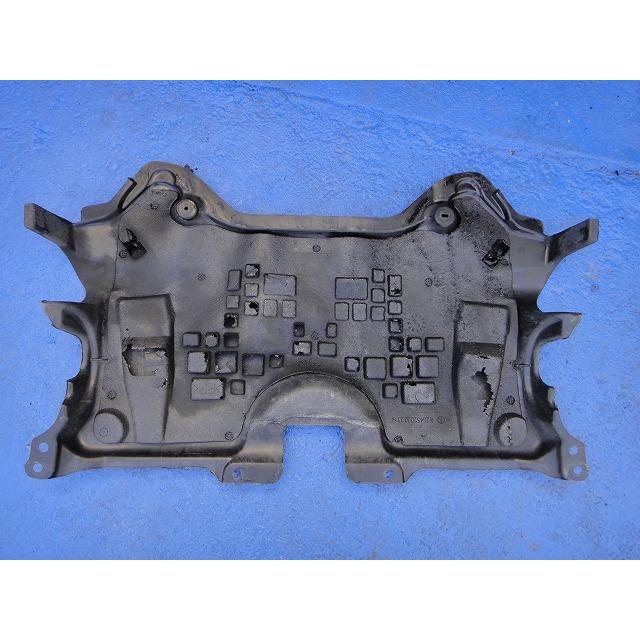 メルセデス ベンツ W212 E300 E350 等  フロア エンジン アンダー カバー  品番 2045203223  [3406] | 