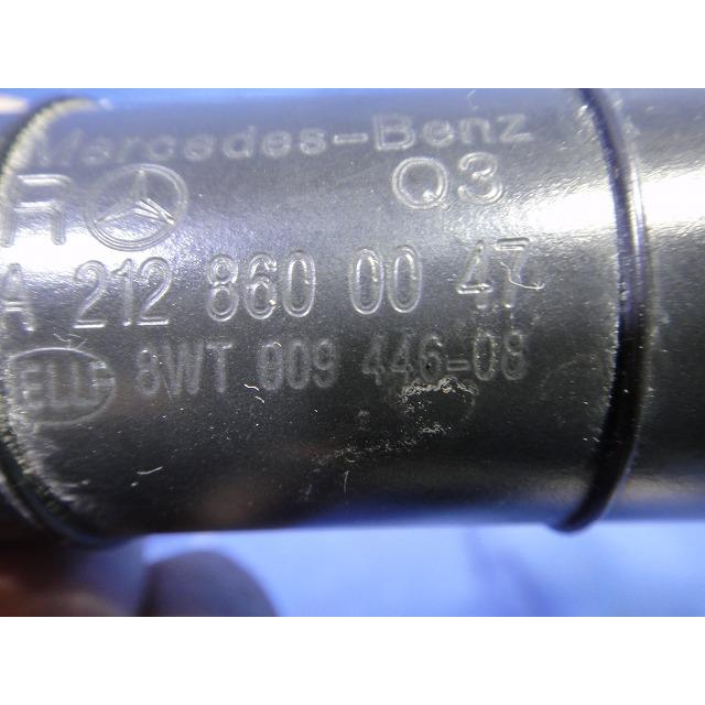 メルセデス ベンツ W212 E300 E350 等 右 ライト ウォッシャー ノズル  品番  2128600047  [3406] |  | 03