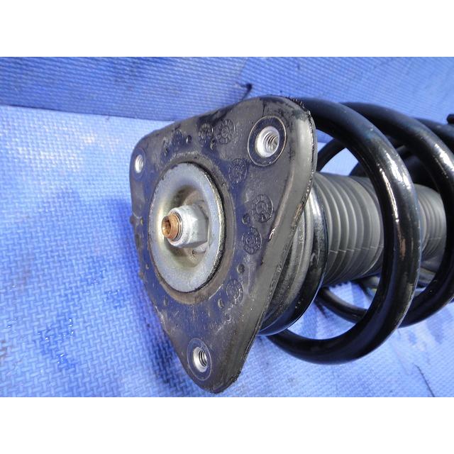 Volvo ボルボ V40 MB4164T 等 純正 右 フロント ストラット ショック サス 走行 49,920Km　 [3702] |  | 01