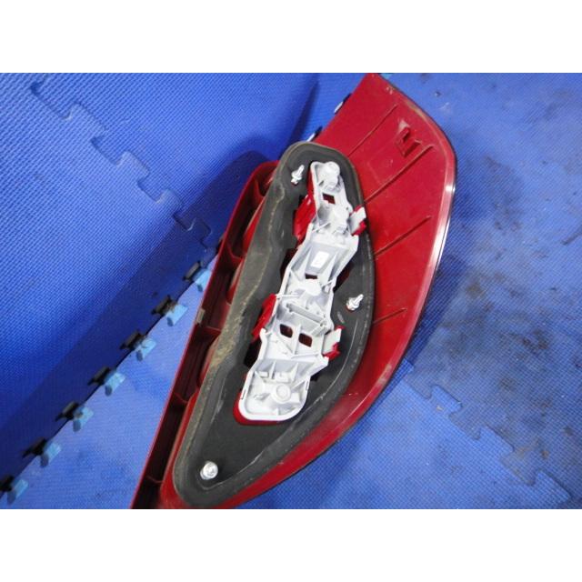 メルセデス ベンツ W169 A170 A200 等 左 テールレンズ テール ライト ランプ 品番 1698200364 [3702] |  | 01