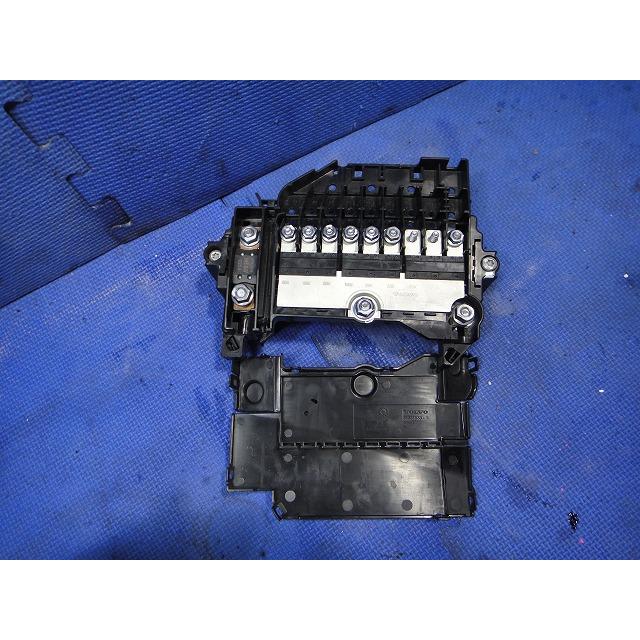 Volvo ボルボ V40 MB4164T 等 ヒューズボックス  品番 31337535 [3702] | 
