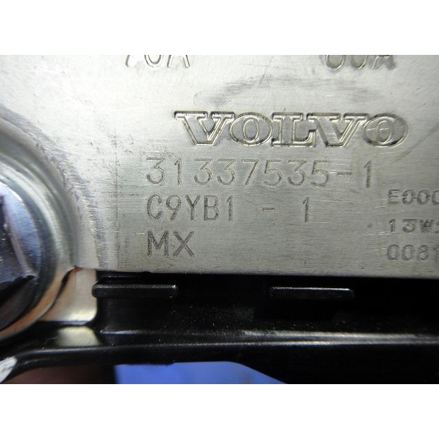 Volvo ボルボ V40 MB4164T 等 ヒューズボックス  品番 31337535 [3702] |  | 03
