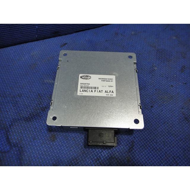 アルファロメオ ジュリエッタ 940141 等 オーディオ コントロール ラジオ CD モジュール ユニット 品番 50520764  [3878] | 